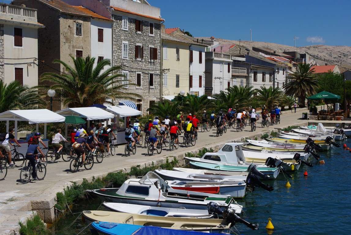 Città dell'isola di Pag Croazia puzzle online
