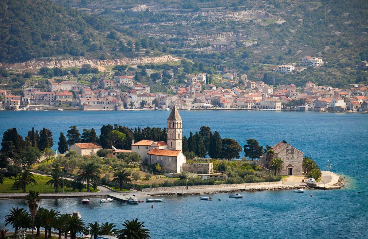 Vis Island Franciskanerkloster Kroatien pussel på nätet