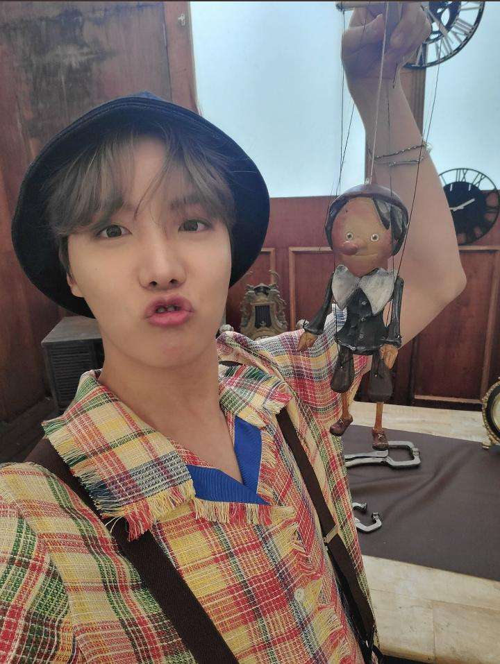 J Hope from BTS. ? online puzzle