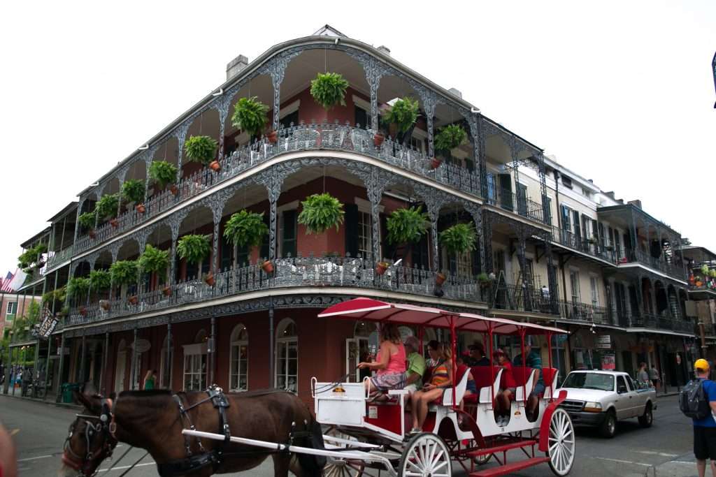 een toeristenkoets in New Orleans legpuzzel online