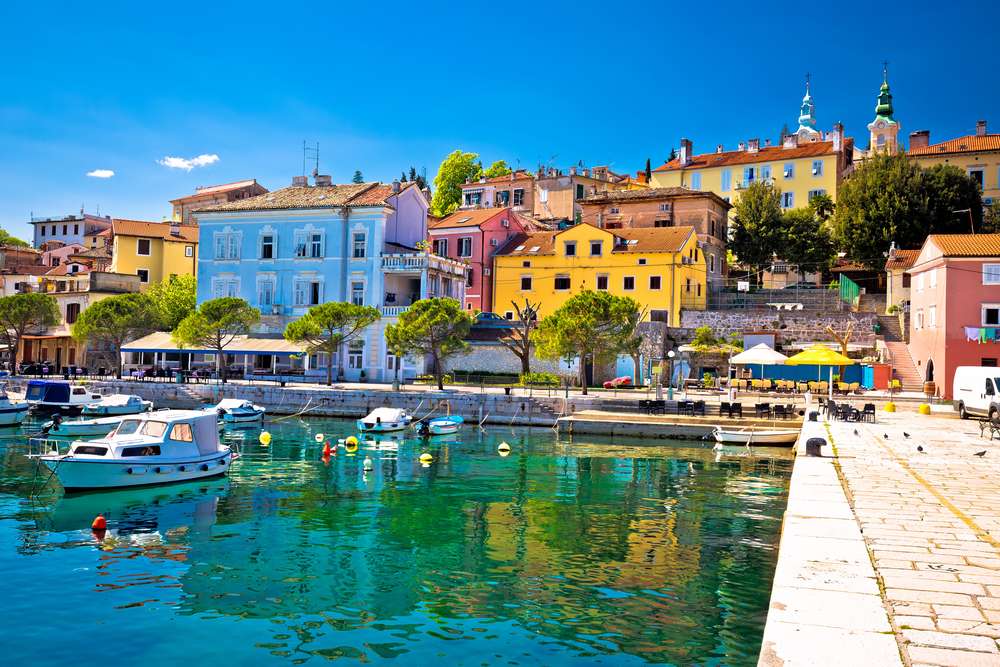 Прибрежный город Опатия в Хорватии онлайн-пазл