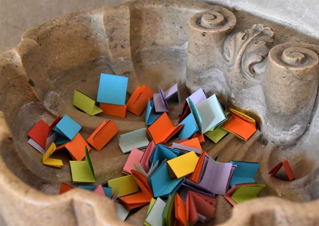 blocchi di plastica arancione verde e blu puzzle online