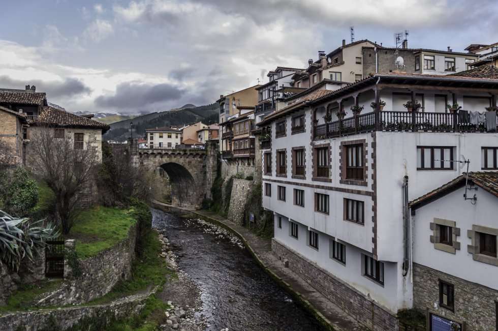 Potes (Cantabria) Spanyolország kirakós online