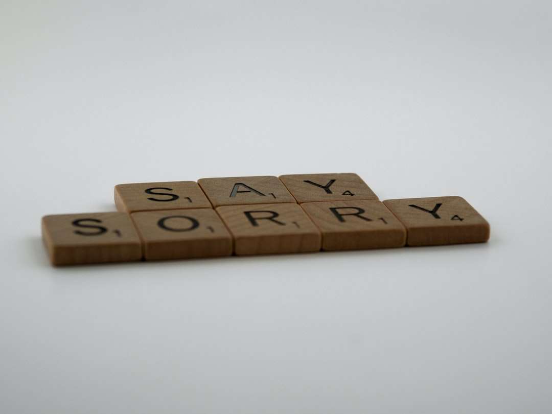 番号の茶色の木製ブロック ジグソーパズルオンライン