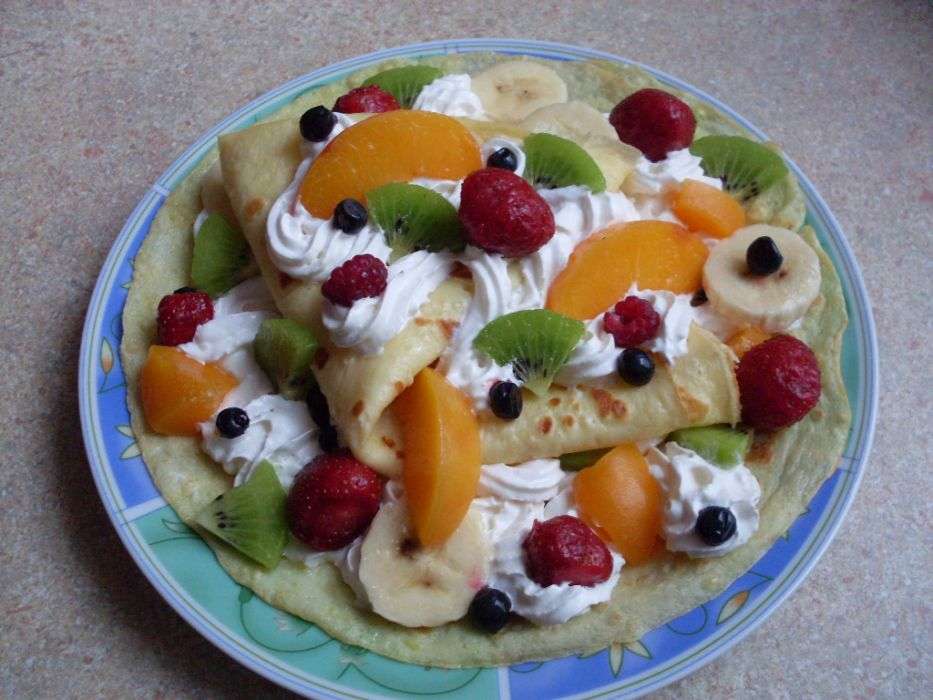 pannkakor med grädde och frukt Pussel online