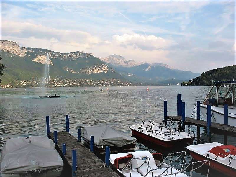 LAKE ANNECY. Pussel online