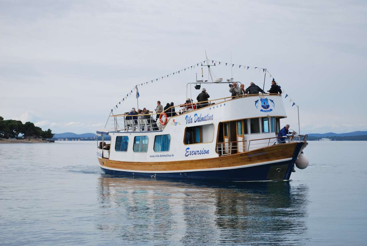 クロアチアのヴィラダルマティーナへのザダルボート ジグソーパズルオンライン