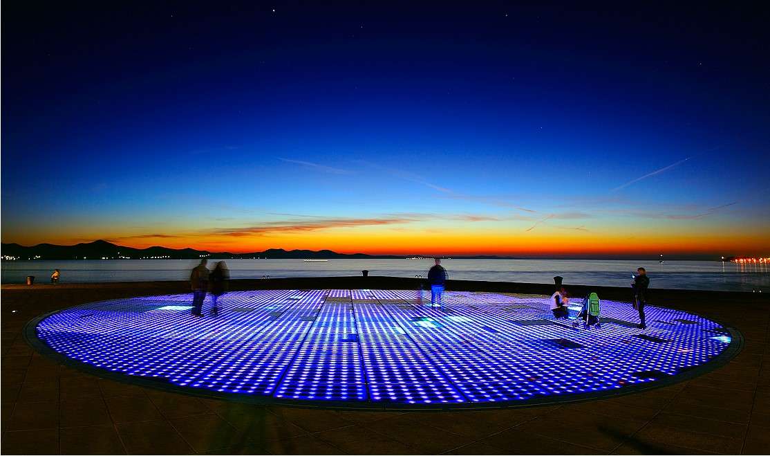 Zadar Groeten aan de installatie van de zon in Kroatië legpuzzel online