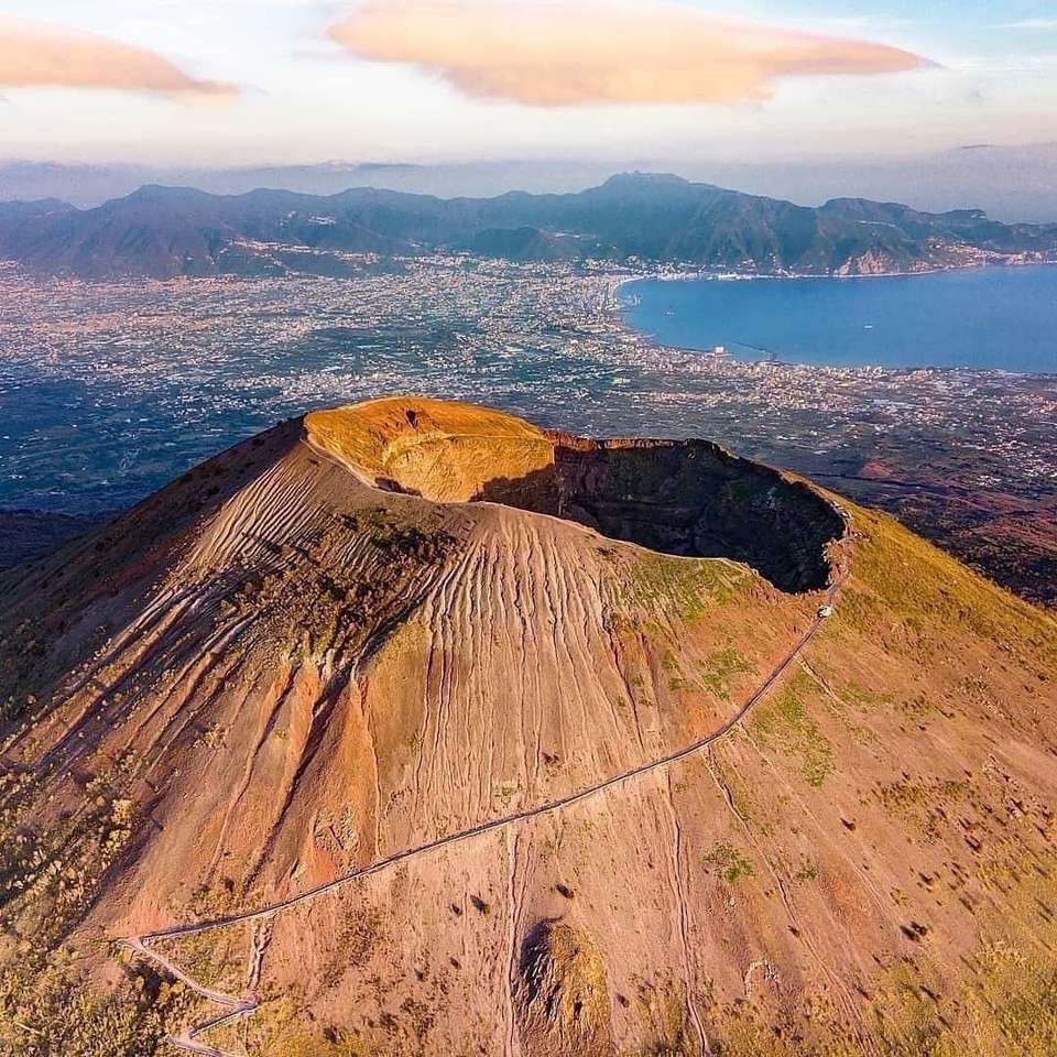 Munnen av Vesuvius Campania Italien pussel på nätet