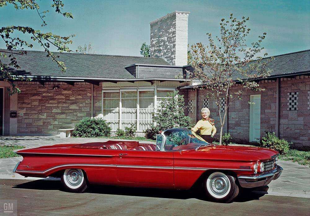 1960 Oldsmobile Ninety-Eight convertible puzzle online