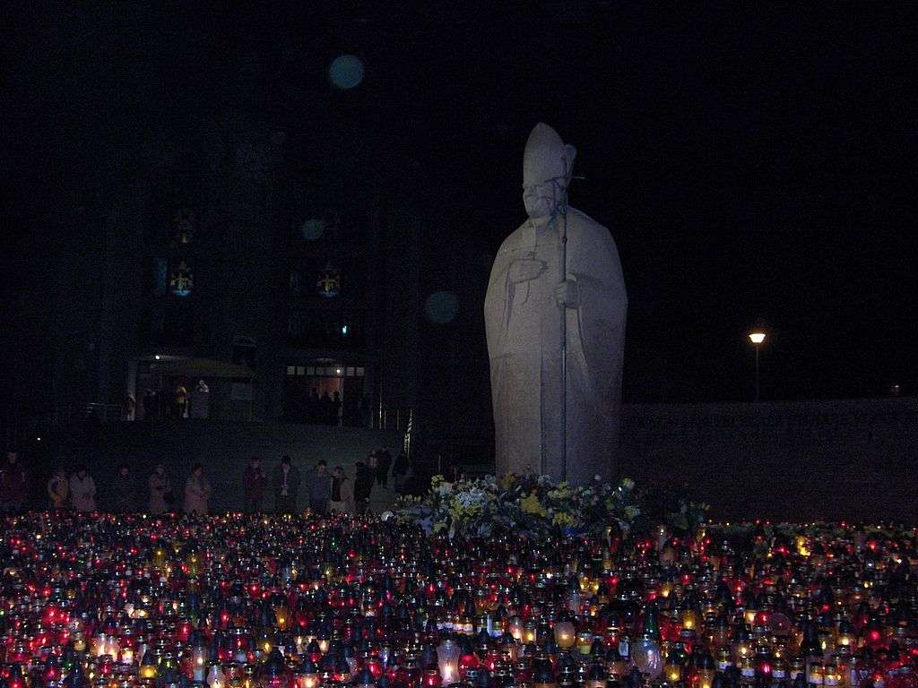 Monument voor Johannes Paulus II in Gdańsk legpuzzel online