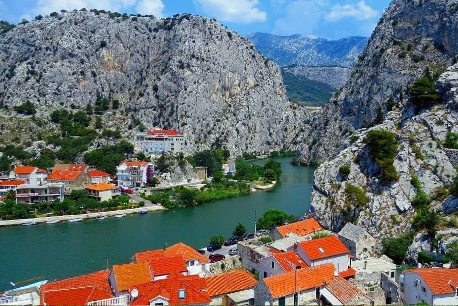 Omis town in Croatia jigsaw puzzle online