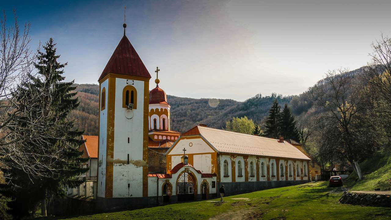 Ораховица Монастир Св Ніколь Хорватія онлайн пазл