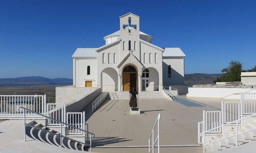 Udbina kyrka Kroatien Pussel online