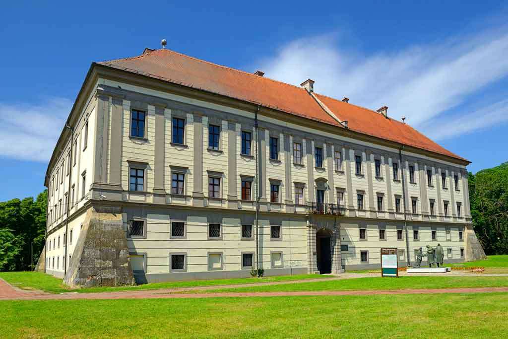 Замъкът Чаковец Хърватия онлайн пъзел