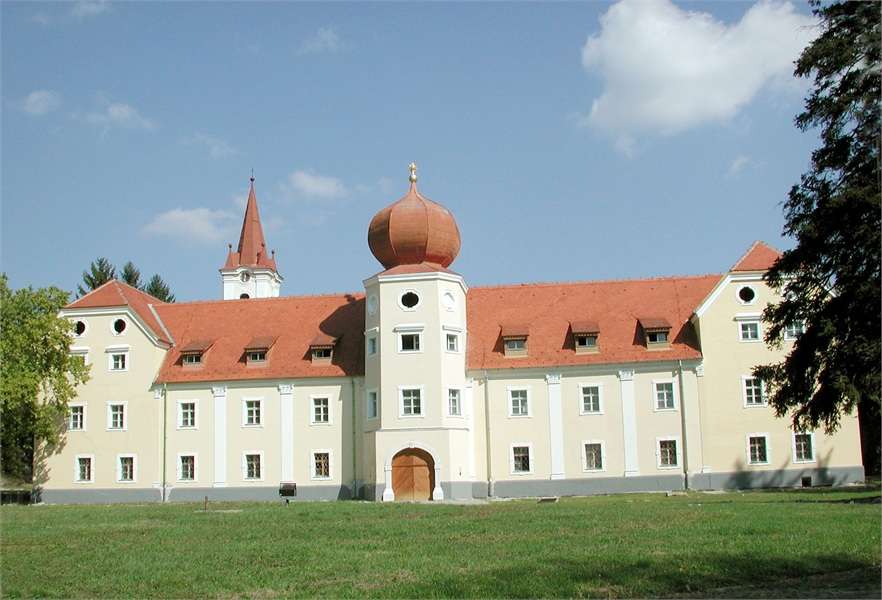 Замъкът Кутьево Хърватия онлайн пъзел