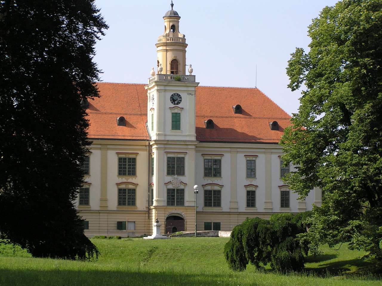 Château de Valpovo Croatie puzzle en ligne