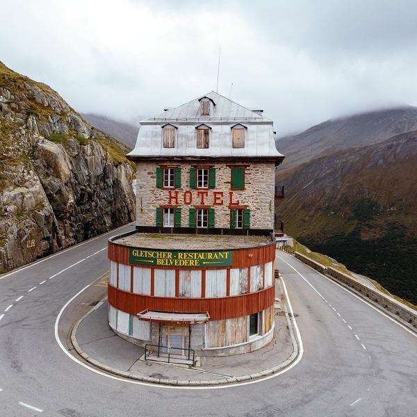 готель в швейцарії пазл онлайн