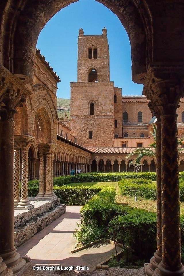 Kloster av Monreale Palermo Italien pussel på nätet