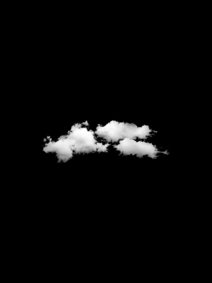 Cloud su uno sfondo nero puzzle online