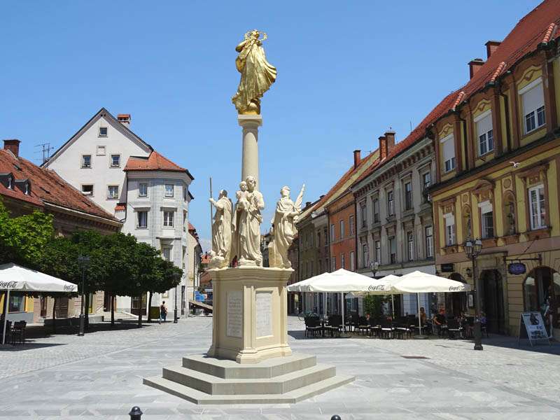 Stad Celje i Slovenien pussel på nätet