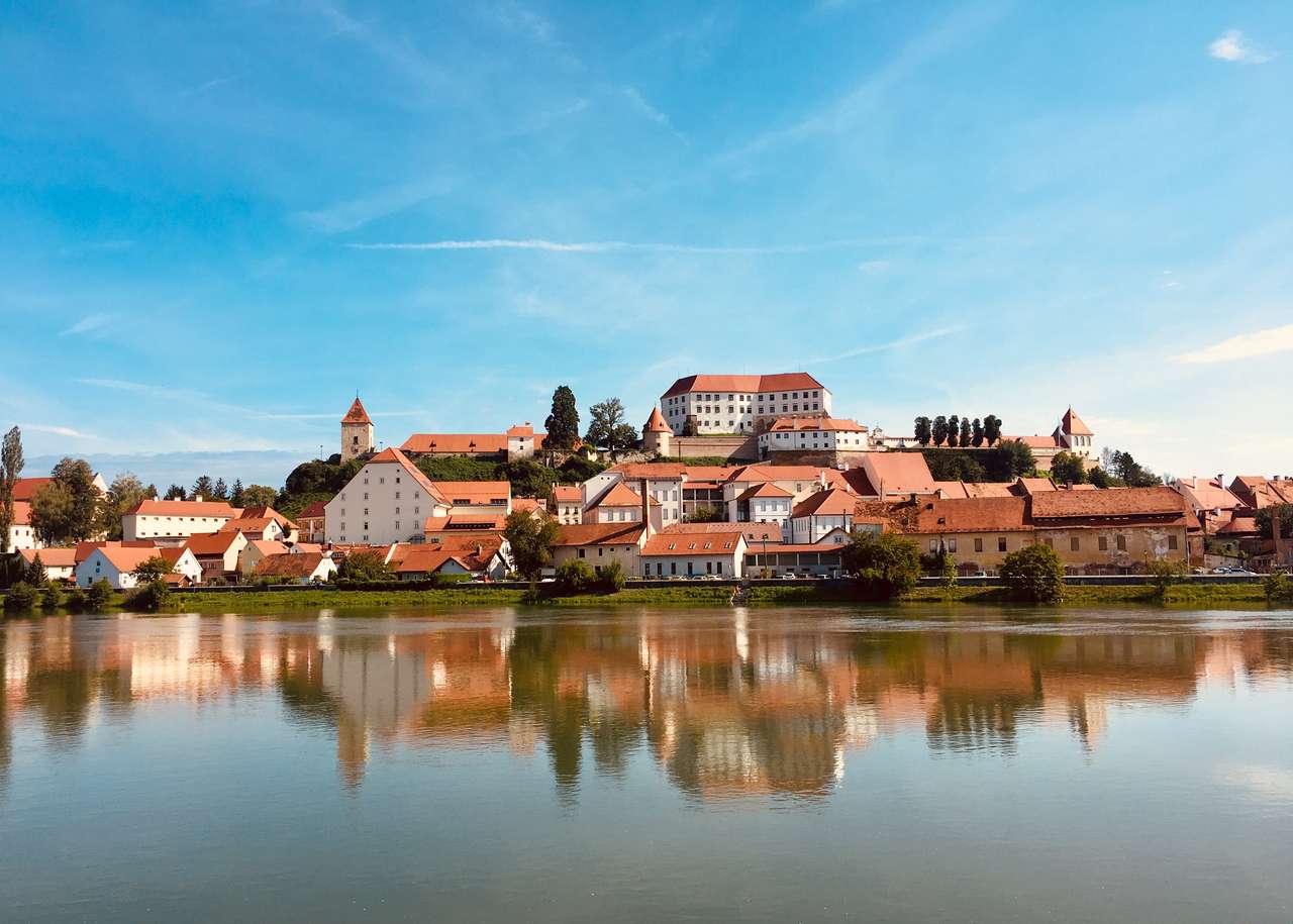 Ciudad de Ptuj en Eslovenia rompecabezas en línea