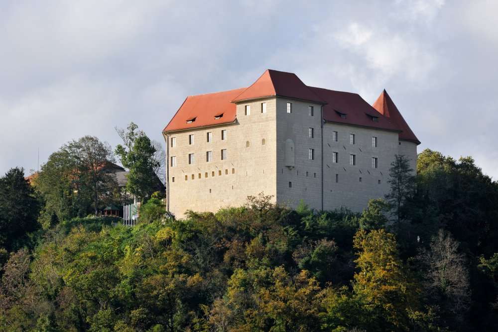 Grad Rahjenburg ve Slovinsku online puzzle