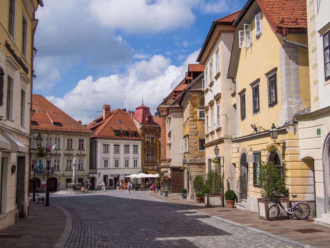 Cidade velha de Liubliana, Eslovênia puzzle online