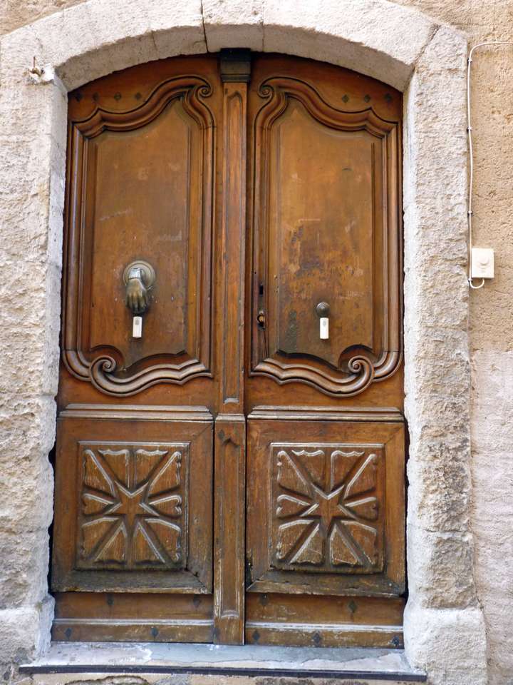 dveře v Aix en Provence online puzzle