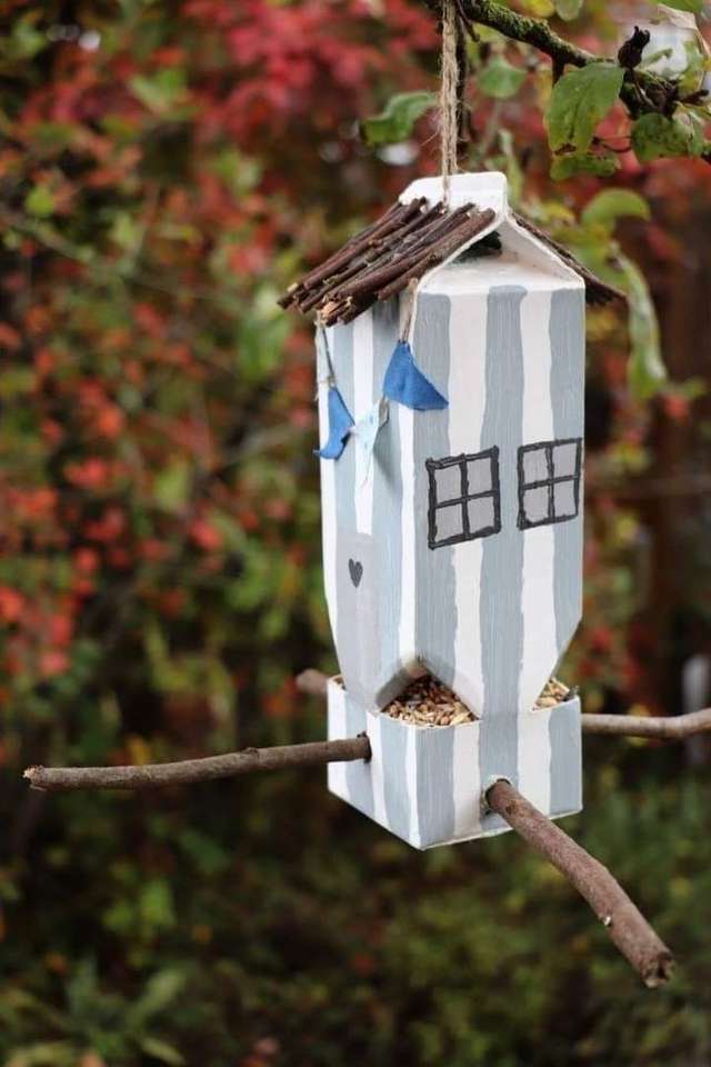 The birdhouse jigsaw puzzle online