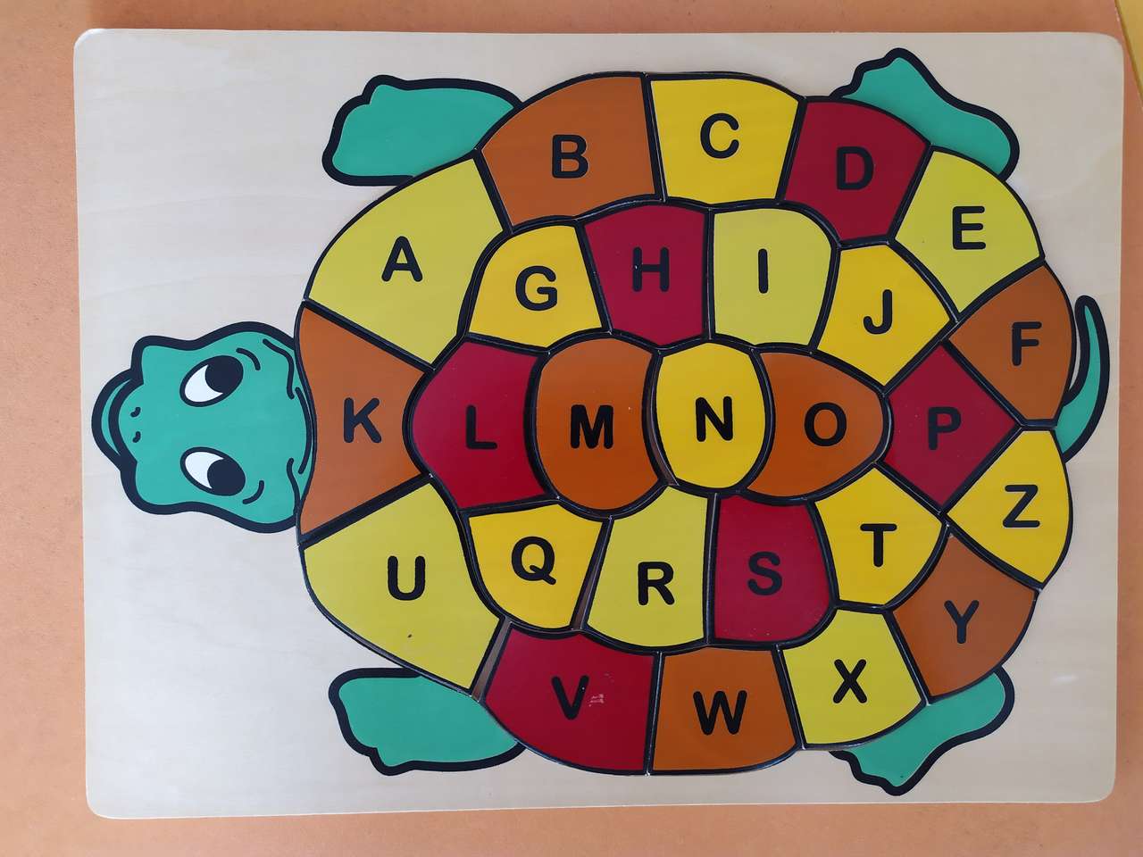 Broasca cea deșteaptă cu litere colorate de la A Z puzzle online
