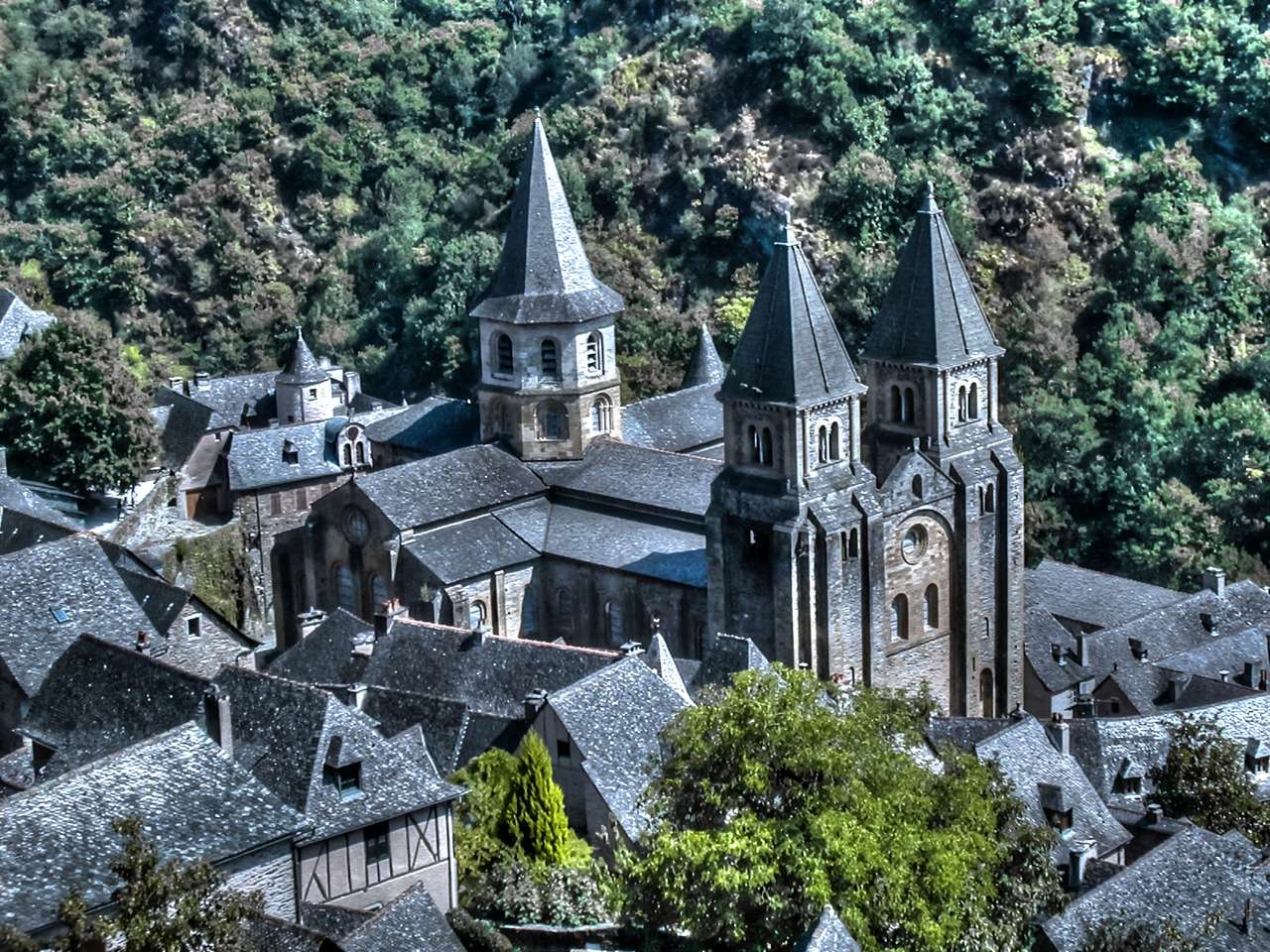Abtei Sainte-Foy in Conques Online-Puzzle