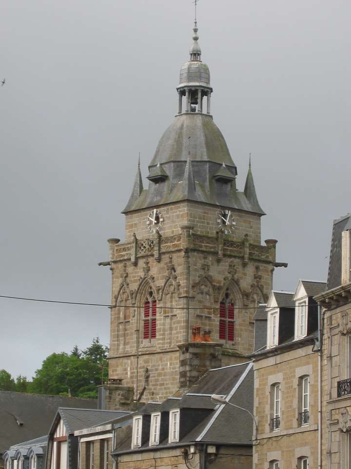 egy templom Bretagne-ban kirakós online
