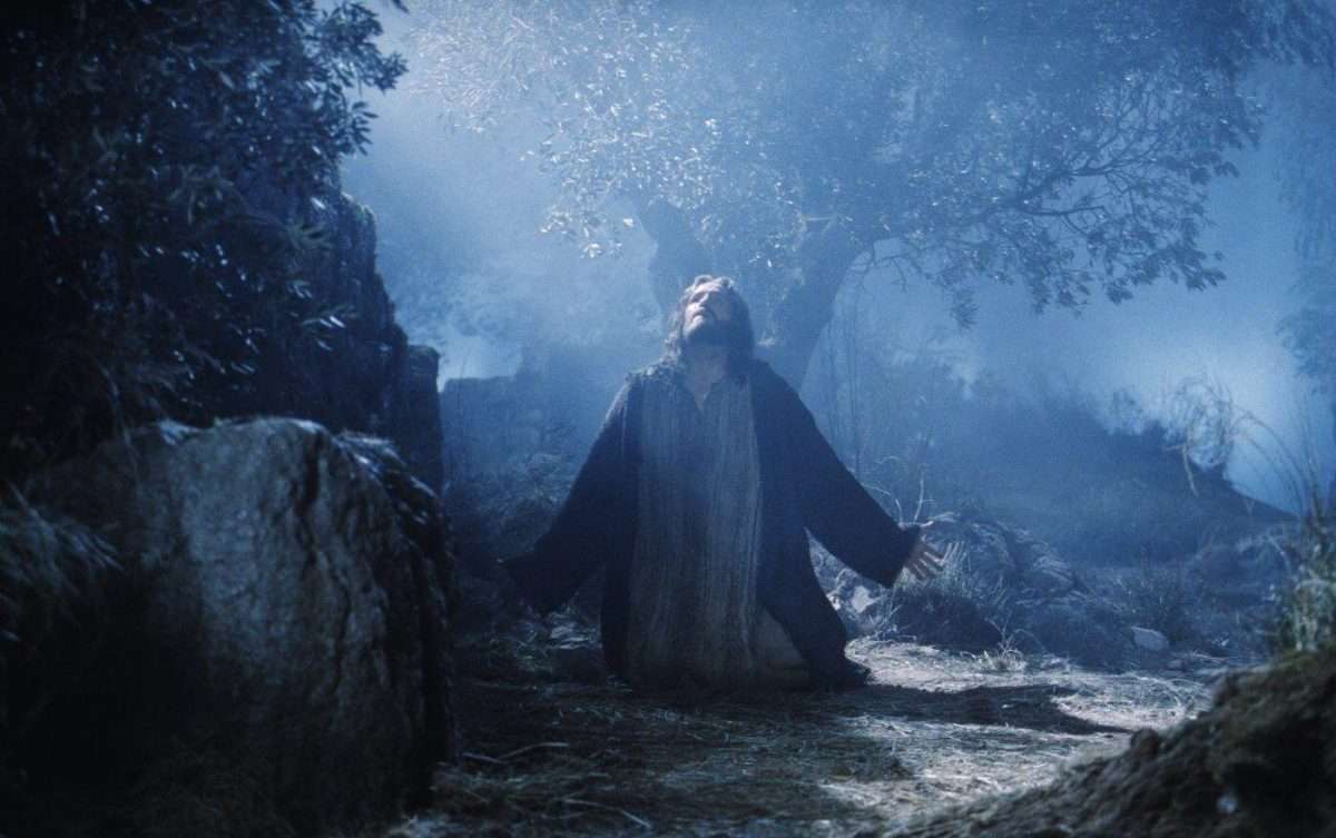 Иисус молится пазл онлайн