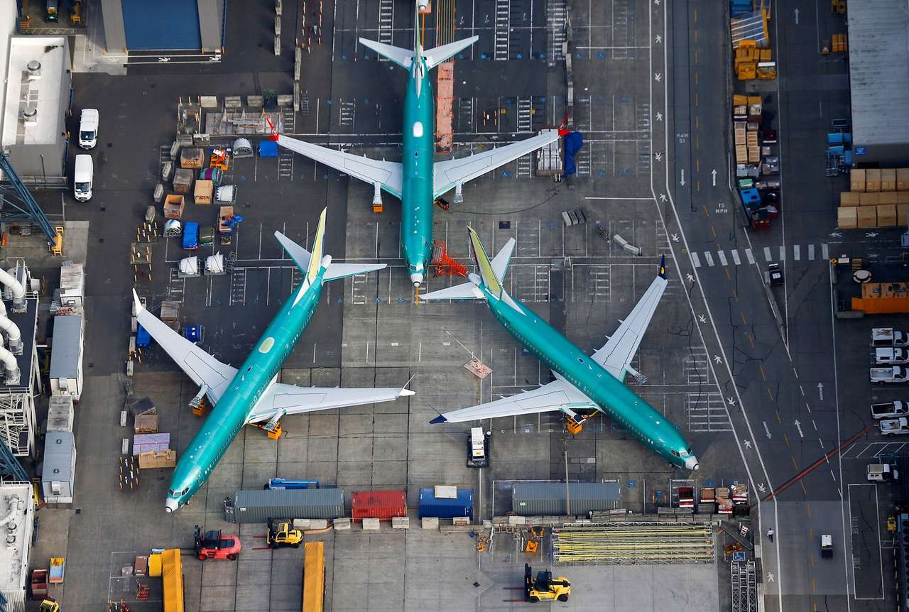 Boeing 737 max jigsaw puzzle online