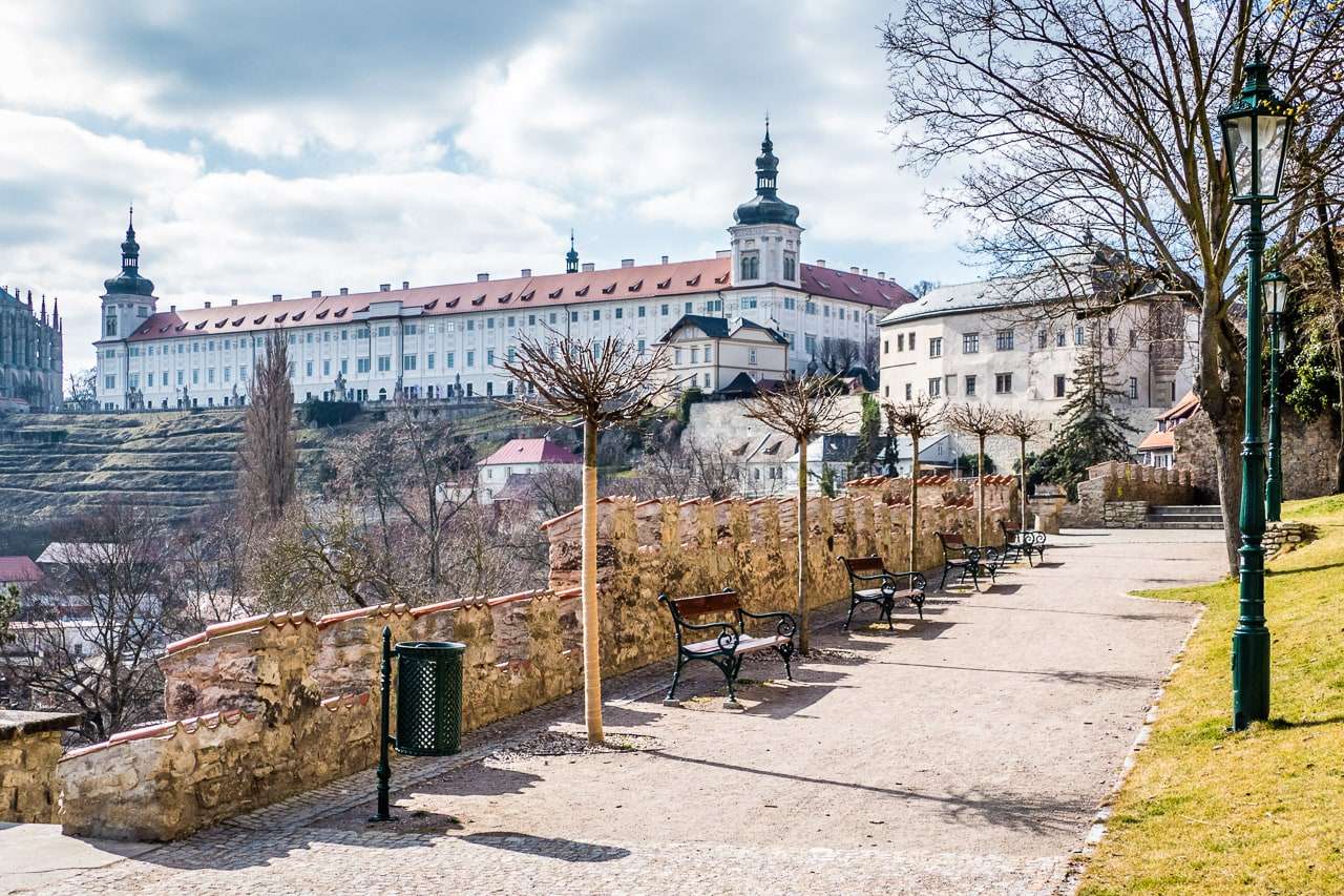 Město katedrály v Kutné Hoře v České republice skládačky online