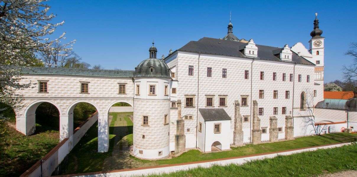 Castillo de Pardubice en República Checa rompecabezas en línea