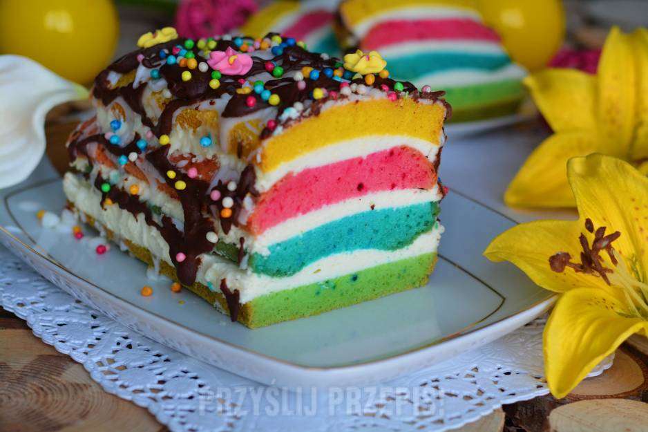 färgad tårta Pussel online