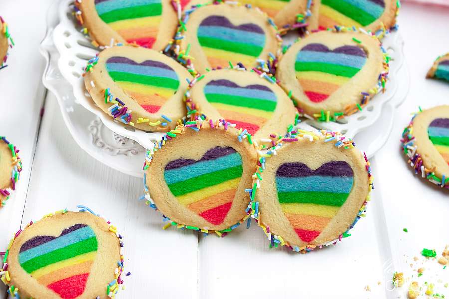 χρωματιστά μπισκότα - καρδιές online παζλ