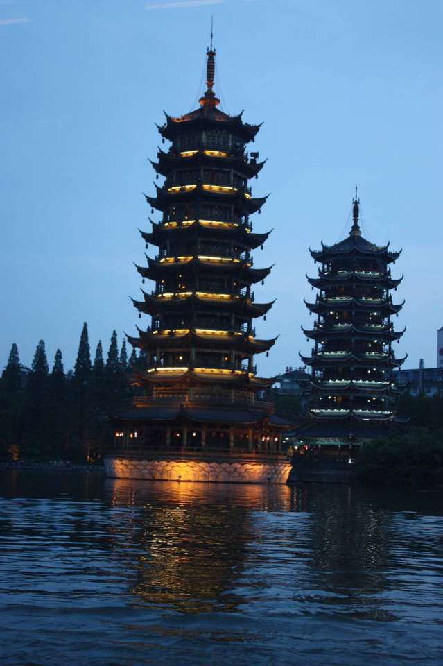 Deux pagodes puzzle en ligne