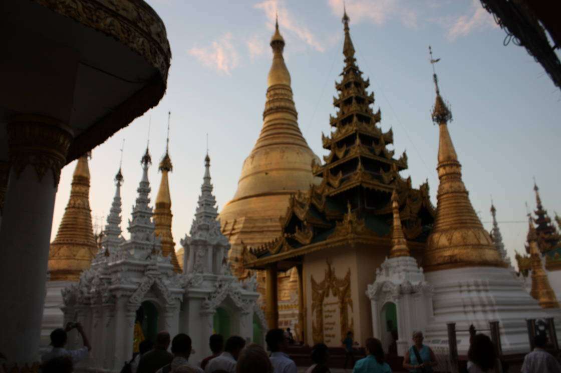 Myanmar sen skládačky online