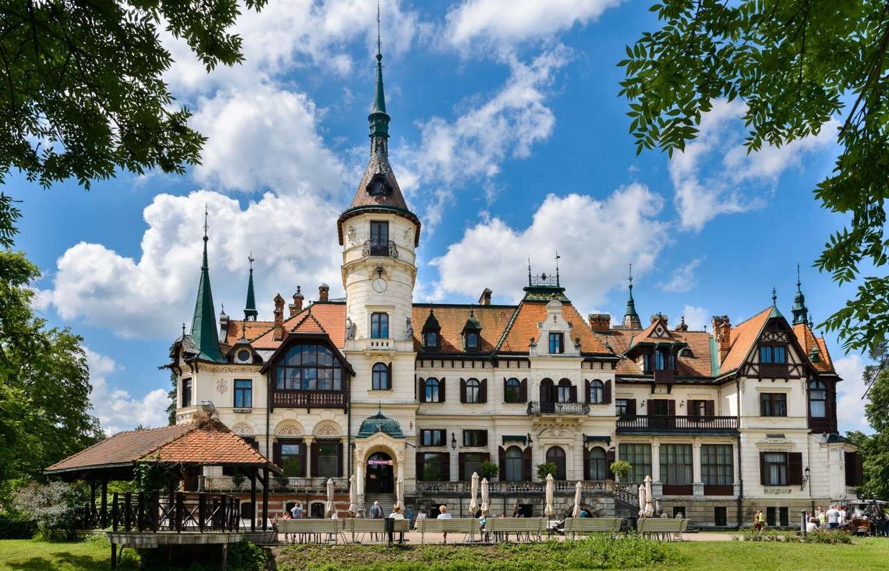 Замок Zlin Lesna Чехія онлайн пазл