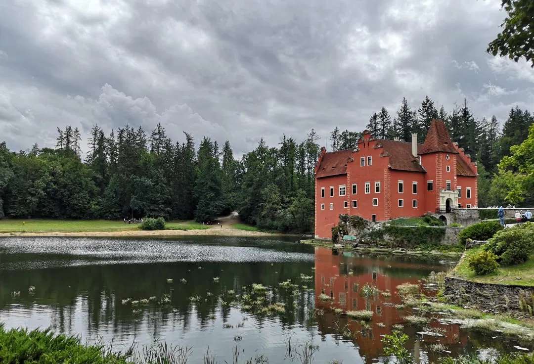 Château en Bohême du Sud République Tchèque puzzle en ligne