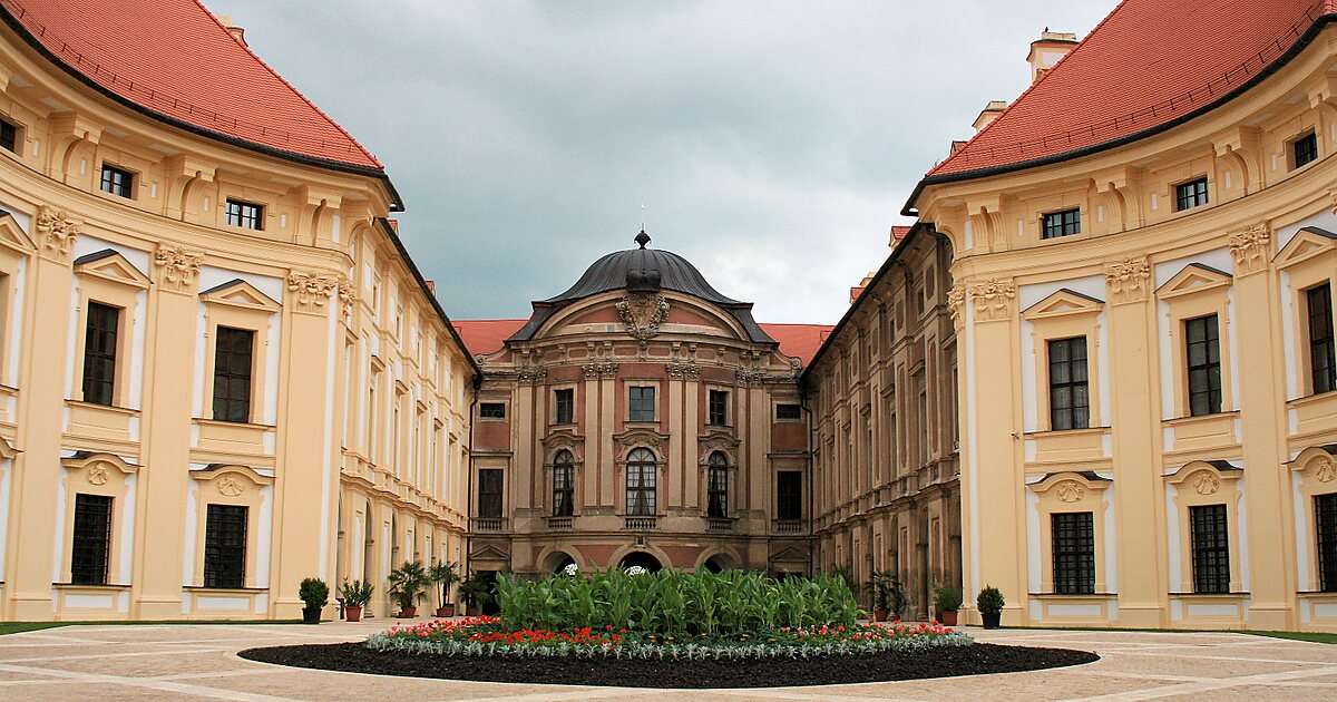 Schloss Austerlitz in Slavkov Tschechei Puzzlespiel online