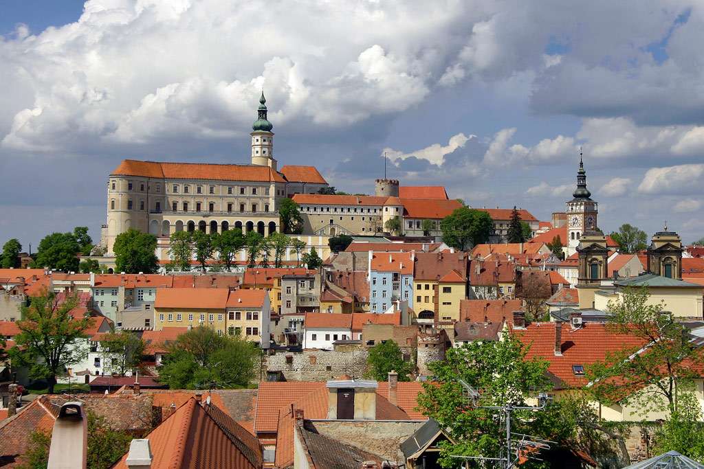 Castello di Mikulov in Repubblica Ceca puzzle online