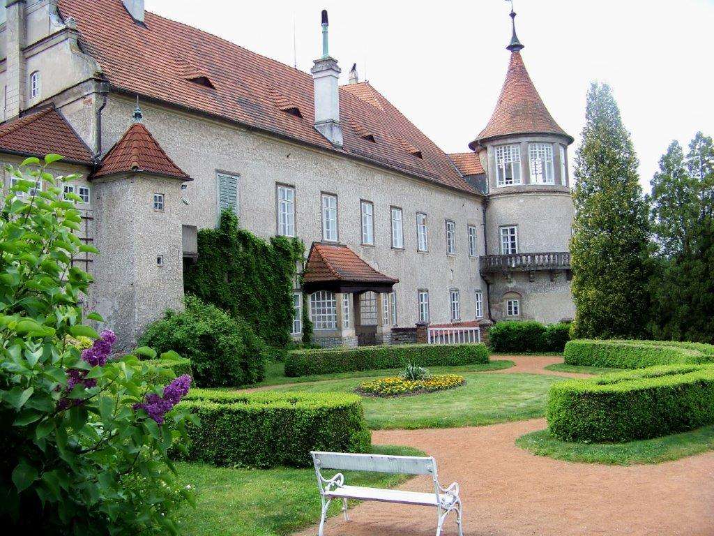 Burganlage in der Tschechei Puzzlespiel online