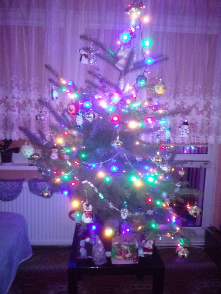 Mi árbol navideño rompecabezas en línea