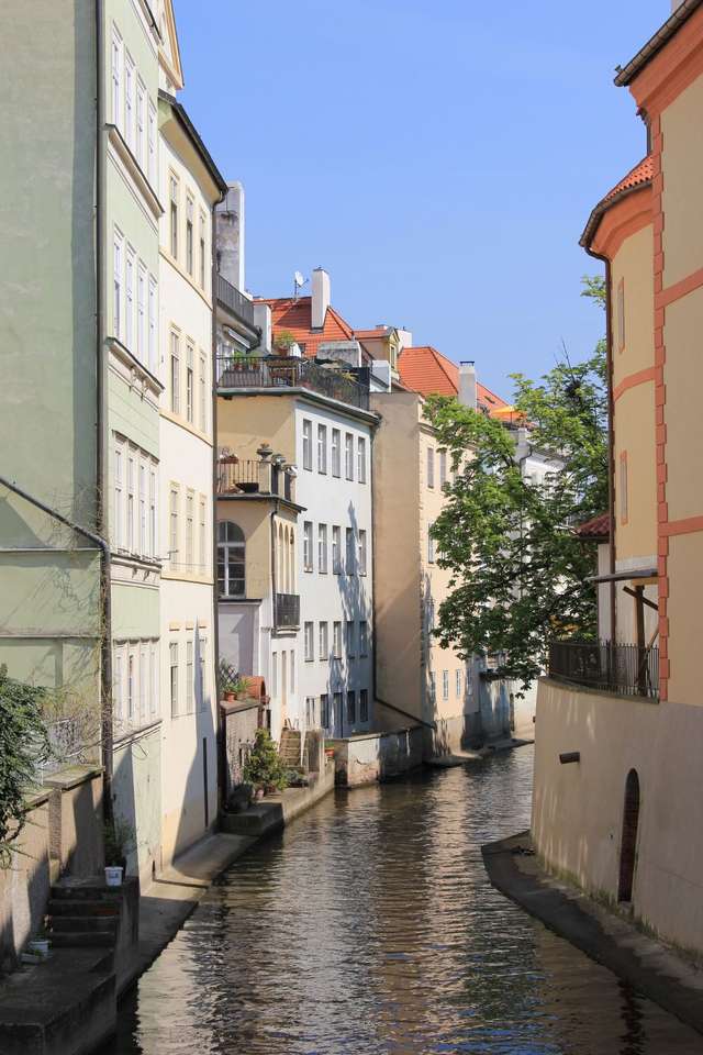 Τσεχία της παλιάς πόλης κανάλι της Πράγας παζλ online