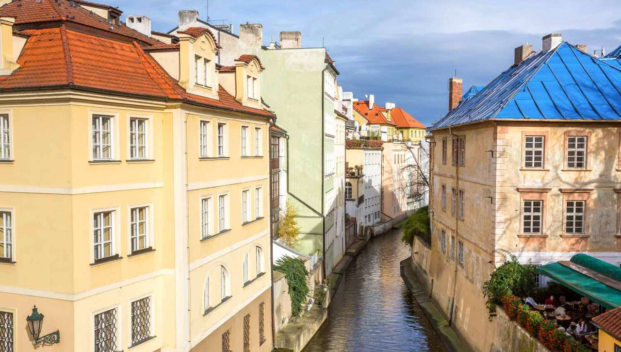 Canal de la ciudad vieja de Praga República Checa rompecabezas en línea