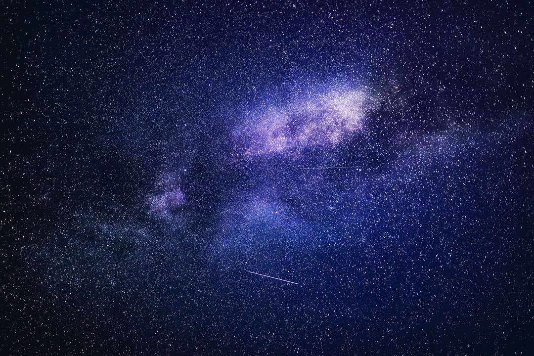 μπλε και μαύρο έναστρο νυχτερινό ουρανό παζλ online
